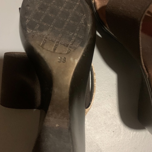 sandals - Picture 2 of 3